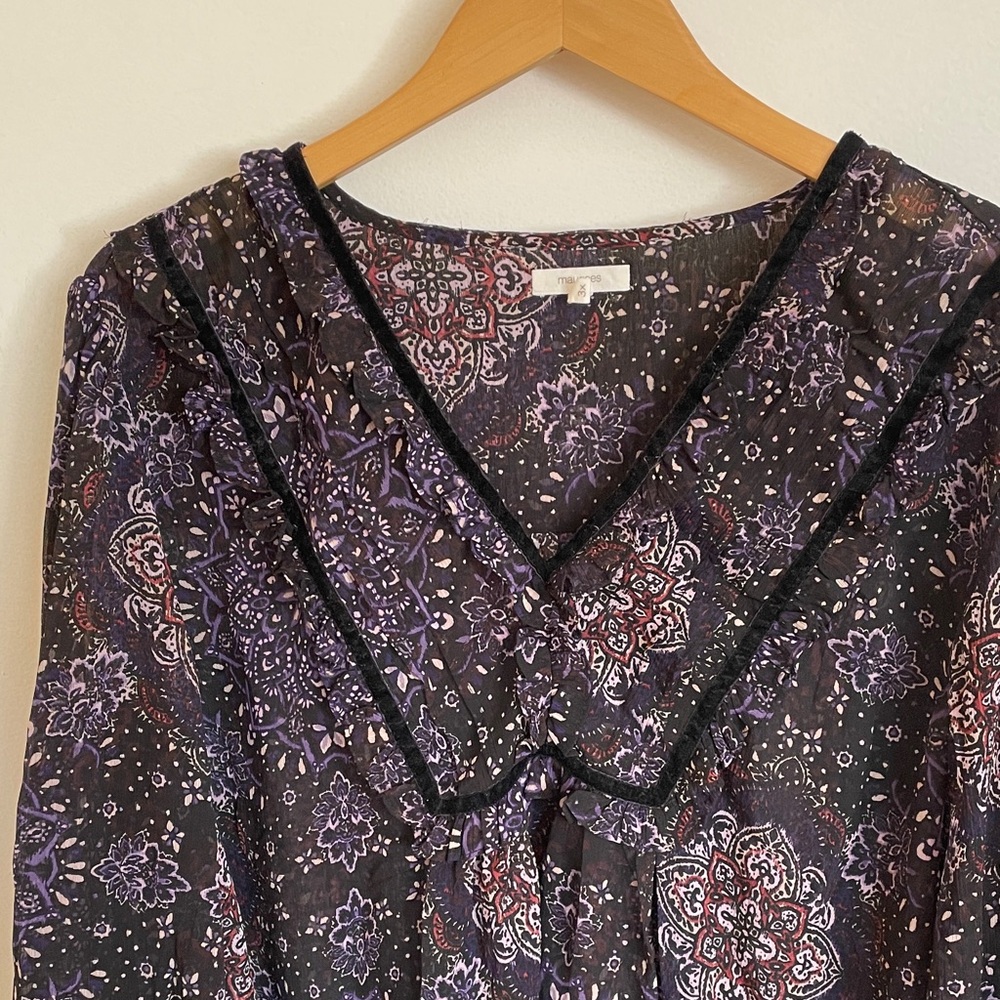 Size 3X Maurices Sheer Paisley V-Neck Blouse in Black & Purple